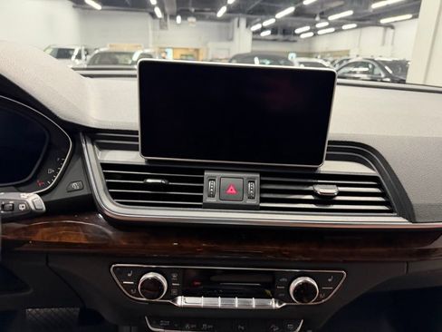 Used 2018 Audi Q5 2.0T Premium Plus AWD/4WD image 42