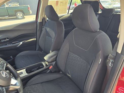Certified 2024 Nissan Kicks SV FWD image 12