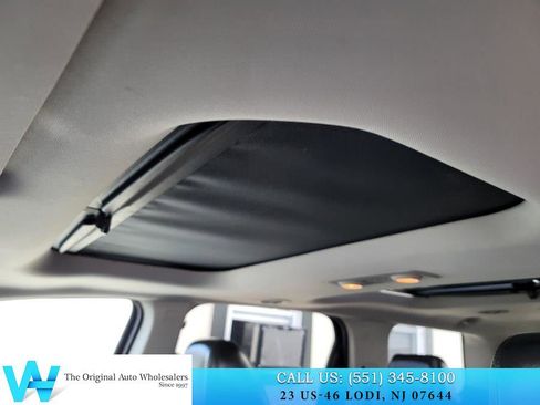 Used 2011 GMC Acadia SLT image 13