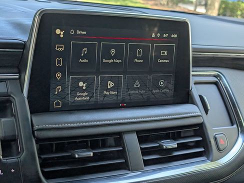 Used 2023 GMC Yukon XL SLT AWD/4WD image 25