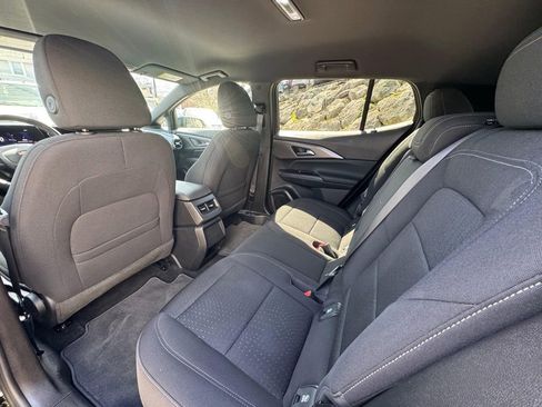 Used 2025 Chevrolet Equinox EV LT image 19