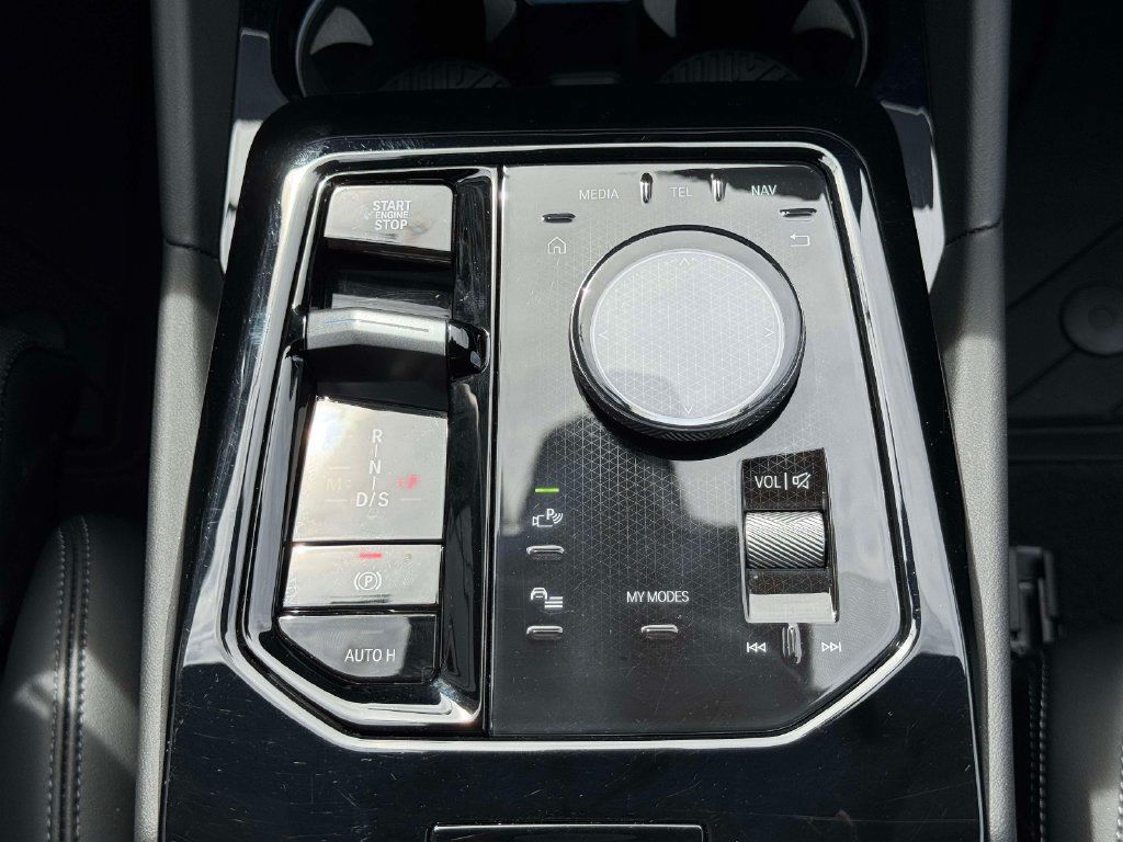 Certified 2026 BMW 530i xDrive AWD/4WD image 23