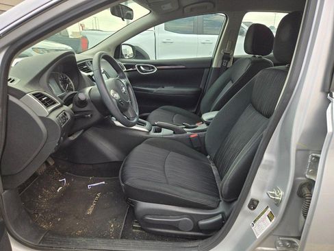 Used 2019 Nissan Sentra SV FWD image 14