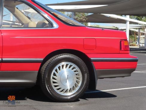 Used 1989 Acura Legend L image 16