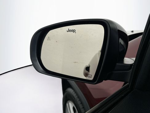 Used 2022 Jeep Compass Latitude image 16