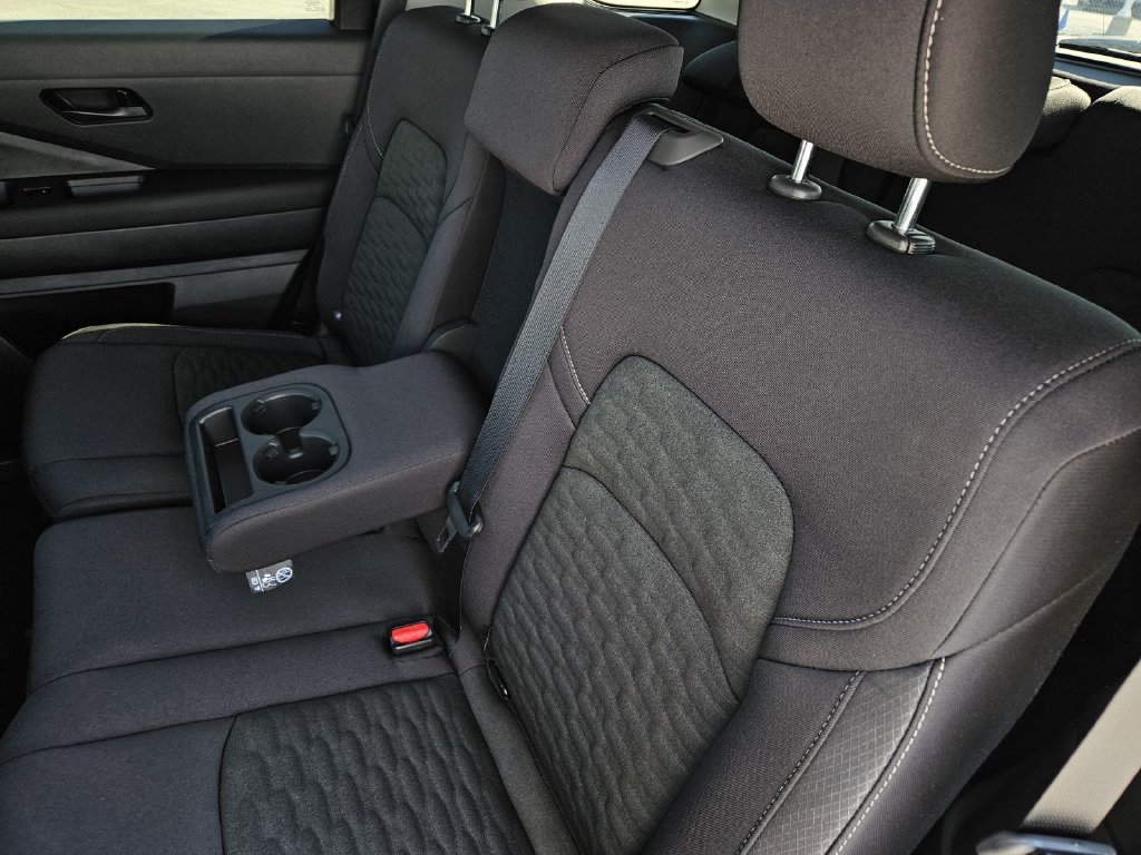 Certified 2026 Nissan Pathfinder SV FWD image 14