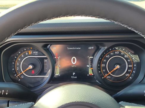 New 2025 Jeep Gladiator Sport AWD/4WD image 26