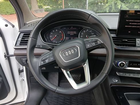 Used 2023 Audi Q5 2.0T Premium w/ Convenience Package AWD/4WD image 30