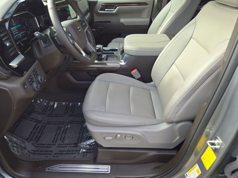 Used 2024 Chevrolet Silverado 1500 RST image 20