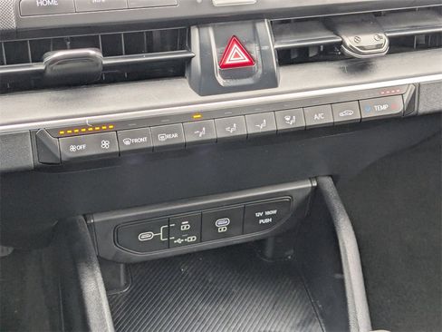 Used 2025 Kia K4 LXS image 22