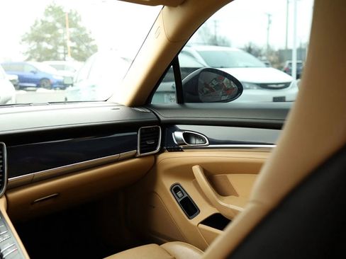 Used 2013 Porsche Panamera 4 Platinum Edition image 44