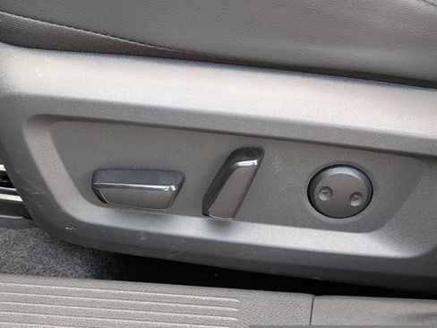 Certified 2026 Nissan Rogue SV w/ SV Premium Package FWD image 22