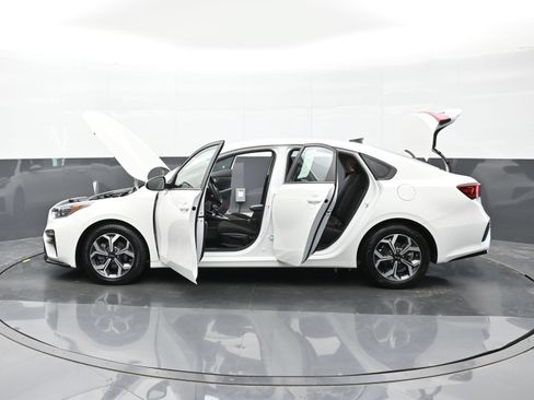 Used 2020 Kia Forte LXS FWD image 47