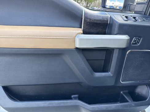 Used 2022 Ford F250 Lariat w/ Tremor Off-Road Package image 10