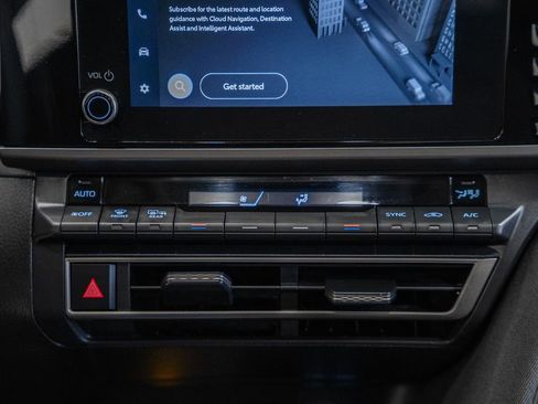 Used 2025 Toyota Camry LE image 21