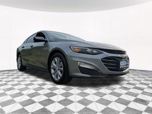Used 2025 Chevrolet Malibu LT FWD image 13