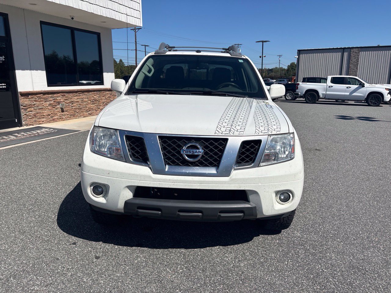 Used 2020 Nissan Frontier PRO-4X w/ Pro-4x Utility Package AWD/4WD image 10