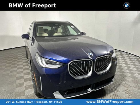 New 2026 BMW X3 xDrive30 w/ Premium Package image 1