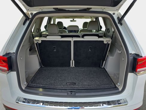 Used 2023 Volkswagen Atlas SE w/ Panoramic Sunroof Package AWD/4WD image 10
