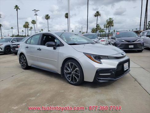 Certified 2021 Toyota Corolla SE image 2