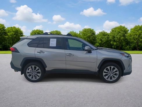 Used 2024 Toyota RAV4 XLE Premium image 8
