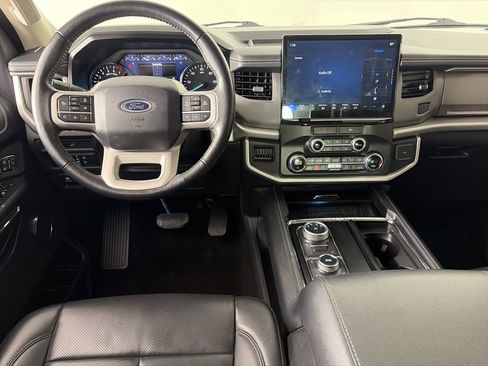 Certified 2022 Ford Expedition XLT image 14