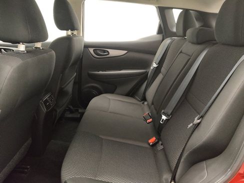 Used 2019 Nissan Rogue Sport S w/ Appearance Package image 18