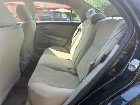 Used 2013 Toyota Corolla LE FWD image 17