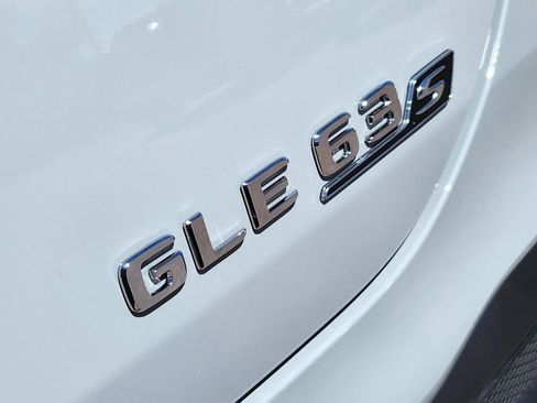 Used 2025 Mercedes-Benz GLE 63 AMG S image 11