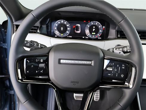 New 2026 Land Rover Range Rover Evoque Dynamic SE image 59