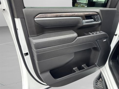 Used 2025 Chevrolet Silverado 2500 LTZ w/ Trail Boss Package image 22