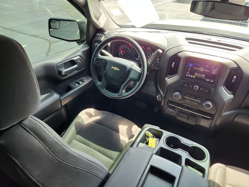 Used 2026 Chevrolet Silverado 1500 Custom w/ LPO, Dark Essentials Package AWD/4WD image 15