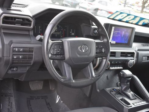 Used 2024 Toyota Tacoma SR image 21