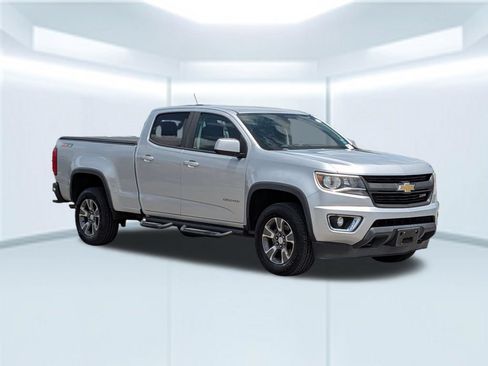 Used 2015 Chevrolet Colorado Z71 AWD/4WD image 9
