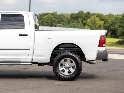 Used 2015 RAM 2500 Tradesman w/ Chrome Appearance Group AWD/4WD image 14