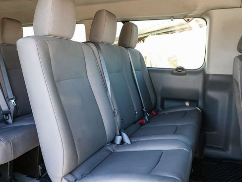 Used 2016 Nissan NV 3500 SV w/ SV Technology Package image 17