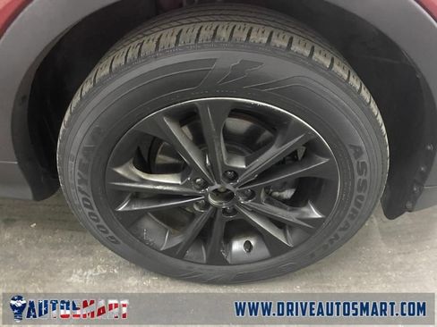 Used 2018 Ford Escape SE w/ SE Sync 3 Package image 21