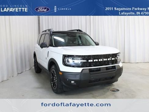 New 2026 Ford Bronco Sport Outer Banks w/ Outer Banks Tech Package+ AWD/4WD image 1