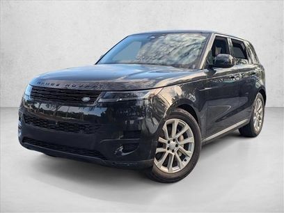 Used 2025 Land Rover Range Rover Sport SE