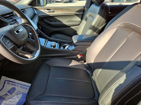 New 2025 Jeep Grand Cherokee L Limited image 19