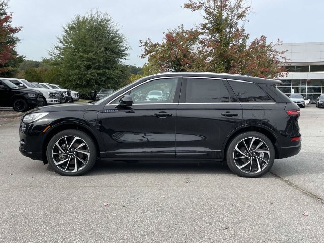 Used 2024 Lincoln Corsair Grand Touring AWD/4WD image 2