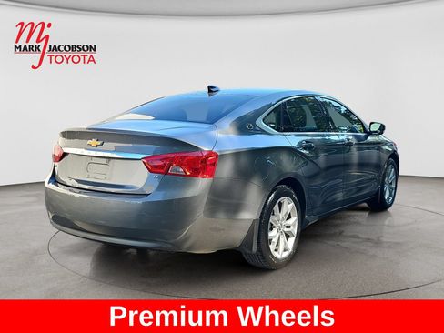 Used 2016 Chevrolet Impala LT FWD image 8