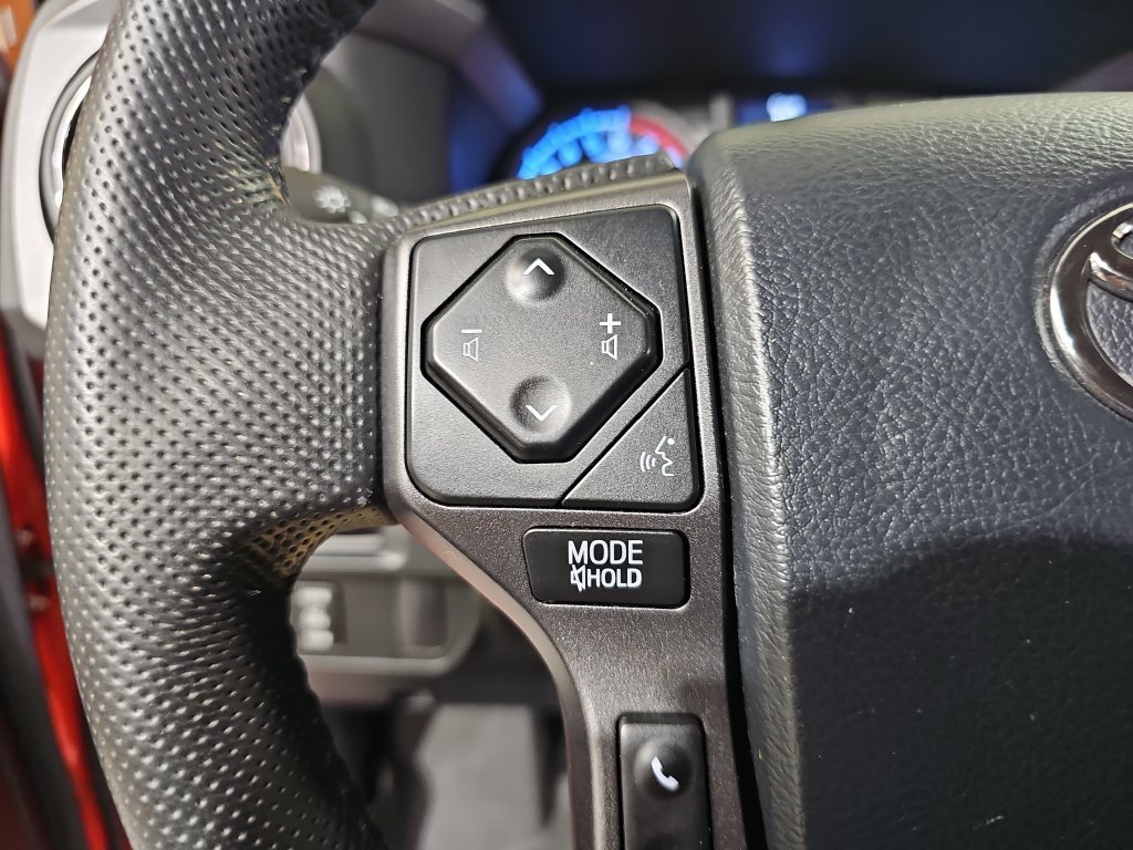 Used 2016 Toyota Tacoma TRD Off-Road w/ Towing Package AWD/4WD image 19