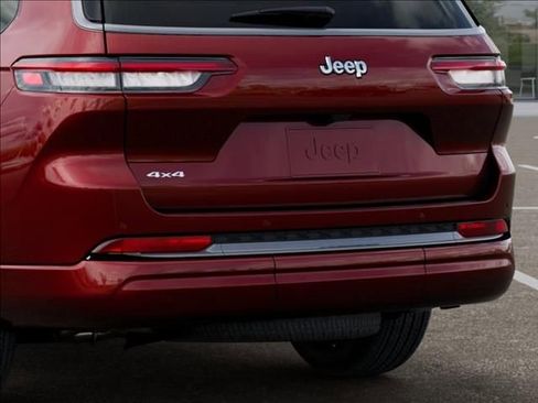 New 2026 Jeep Grand Cherokee L Limited AWD/4WD image 13