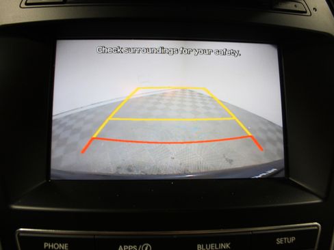 Used 2018 Hyundai Santa Fe Sport w/ 2.4L Value Package 02 FWD image 13