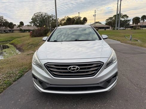 Used 2016 Hyundai Sonata Sport w/ Option Group 02 image 3