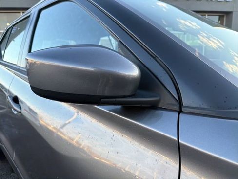 Used 2018 Nissan Kicks SV w/ Exterior Electronics Package image 3