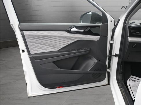 Used 2023 Volkswagen Taos S image 8