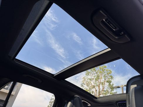 New 2026 Mercedes-Benz GLC 300 4MATIC image 3