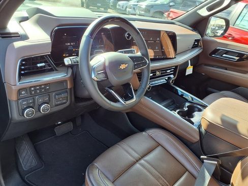 New 2026 Chevrolet Suburban High Country image 8